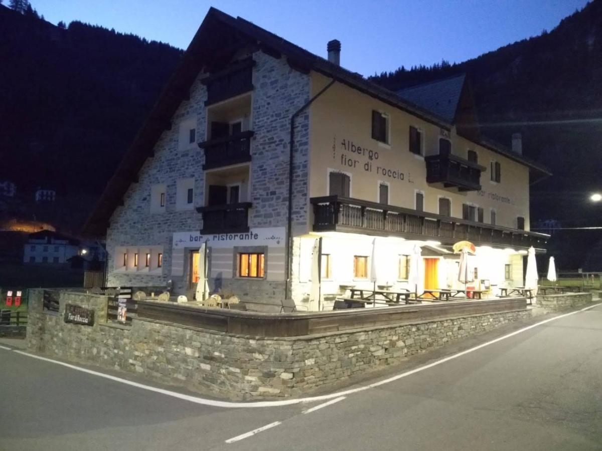 Fior Di Roccia - Valmalenco - Hotel & Mountain Restaurant Lanzada ภายนอก รูปภาพ